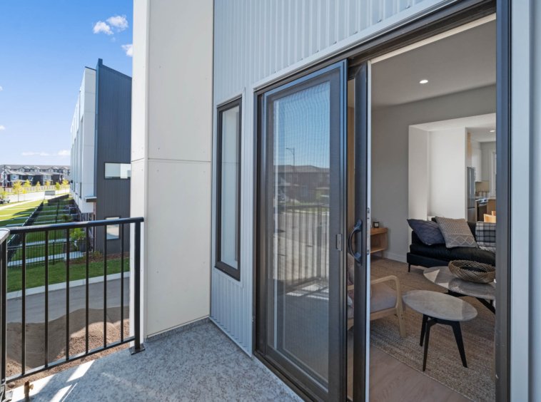 Eve Balcony Suite Photo2